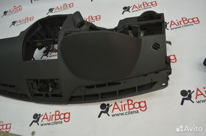 Торпедо панель приборов Mercedes E 2009