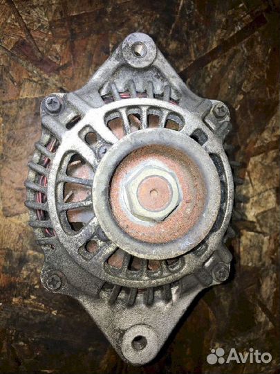 Генератор EJ20 Subaru Legacy BD6 23700AA220