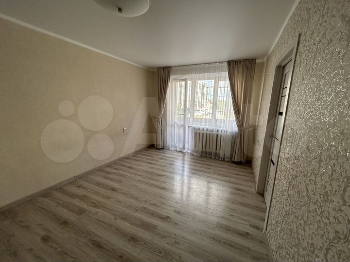 4-к. квартира, 61 м², 1/5 эт.