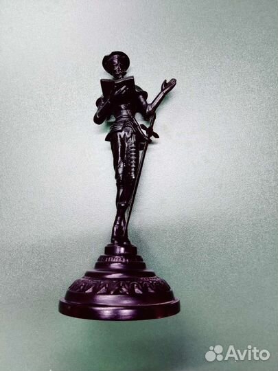 Каслинское литье фигурка