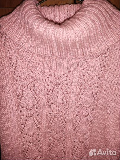 Вязаное платье ручной работы