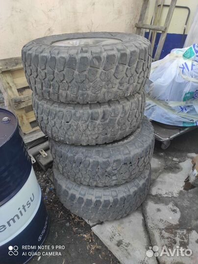 Bfgoodrich Mud-Terrain T/A KM2 285/75 R16