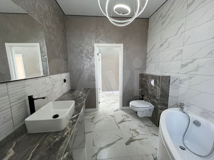 Дом 136 м² на участке 8 сот.