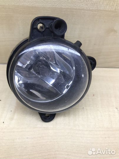 Фара противотуманная левая Volkswagen Touareg 7L