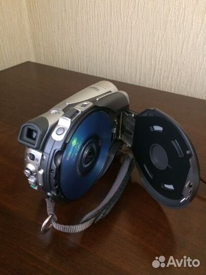 Видеокамера Canon DC220 новая