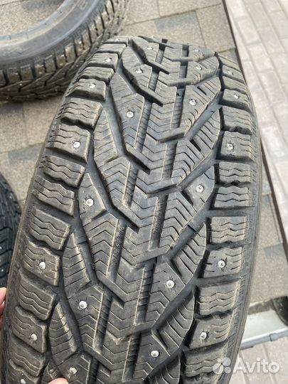 Kormoran Stud 2 205/55 R16 94T