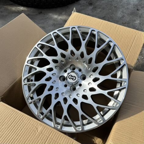 Литые диски Sakura Wheels 181 7.5×R17 4×98