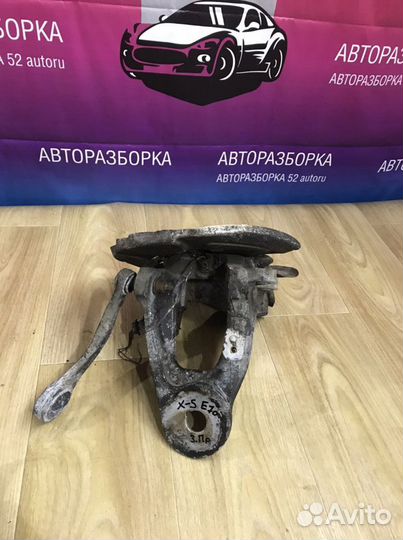 Кулак задний правый BMW X5 E70