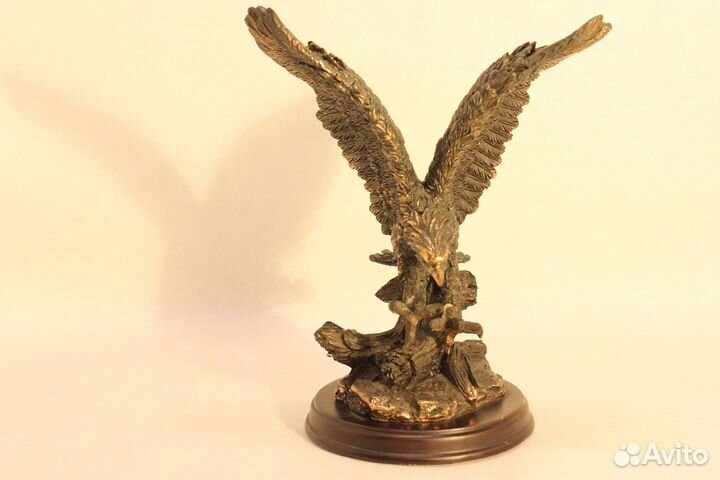 Статуэтка орла 17 см высота. Полистоун