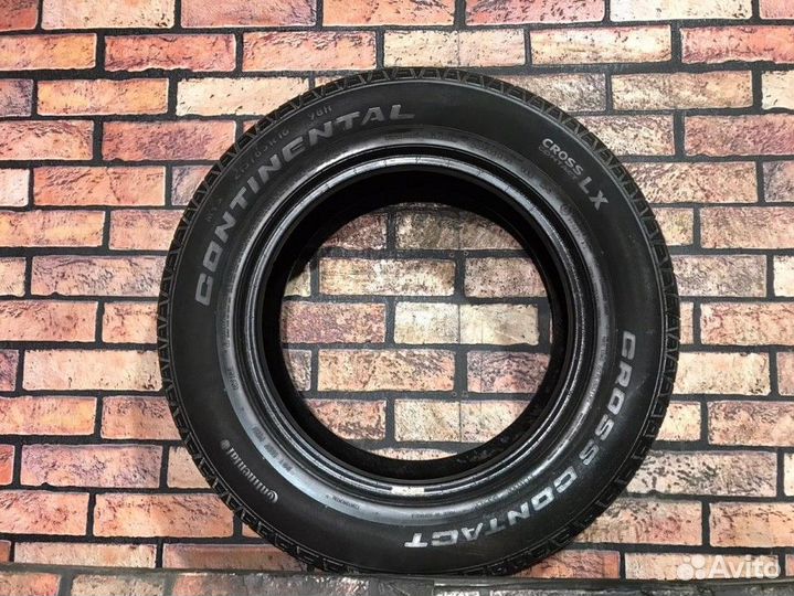 Continental ContiCrossContact UHP 215/65 R16