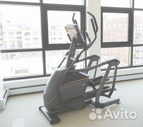 Эллиптический тренажер matrix E50XR 2021