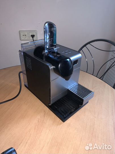 Кофемашина delonghi