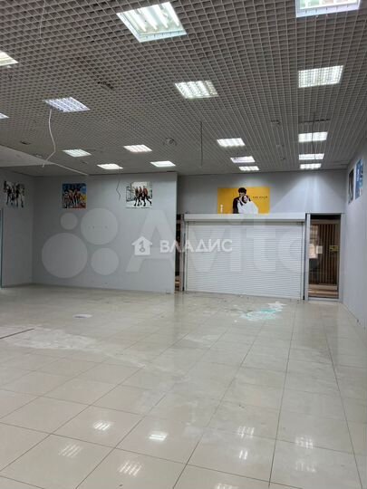 Сдам торговое помещение, 252 м²