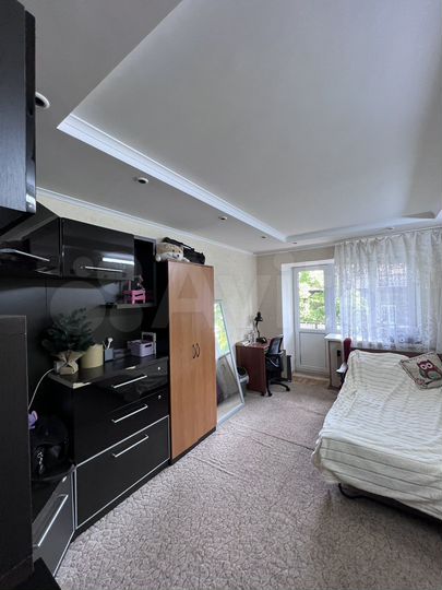 3-к. квартира, 60 м², 3/6 эт.