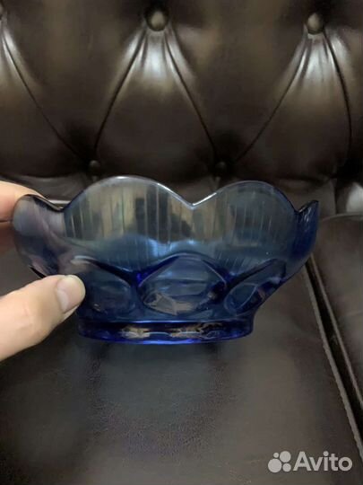 Винтажные новые вазы СССР синие стекло 17 см