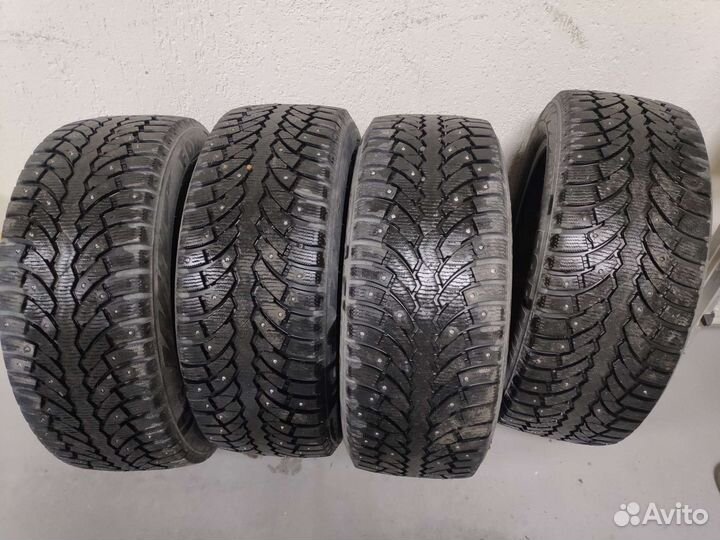 Pirelli Formula Ice 225/50 R17 98T