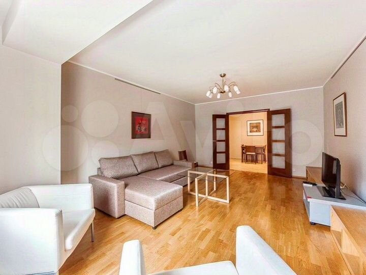 3-к. квартира, 76 м², 4/10 эт.