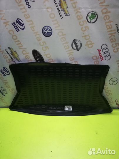 Коврик в багажник новый Granta хб сед универс лифт