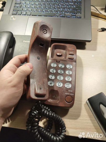 Телефон проводной