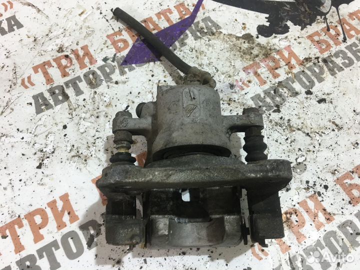 Тойота Рав 4 Суппорт задний правый Прав