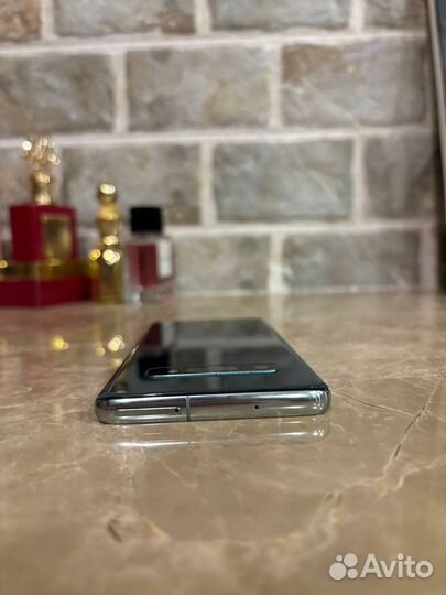 Samsung Galaxy S10, 8/128 ГБ