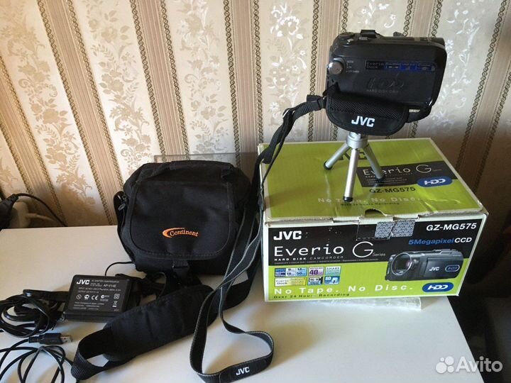 Цифровая видеокамера JVC Everio