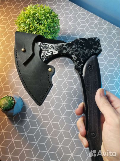 Топор туристический