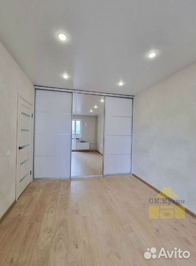 Шкаф распашной