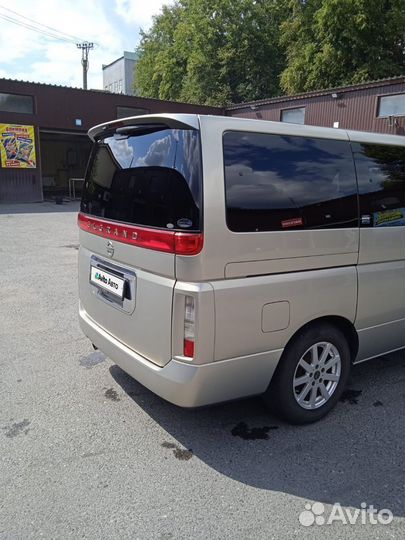 Nissan Elgrand 3.5 AT, 2004, 190 000 км