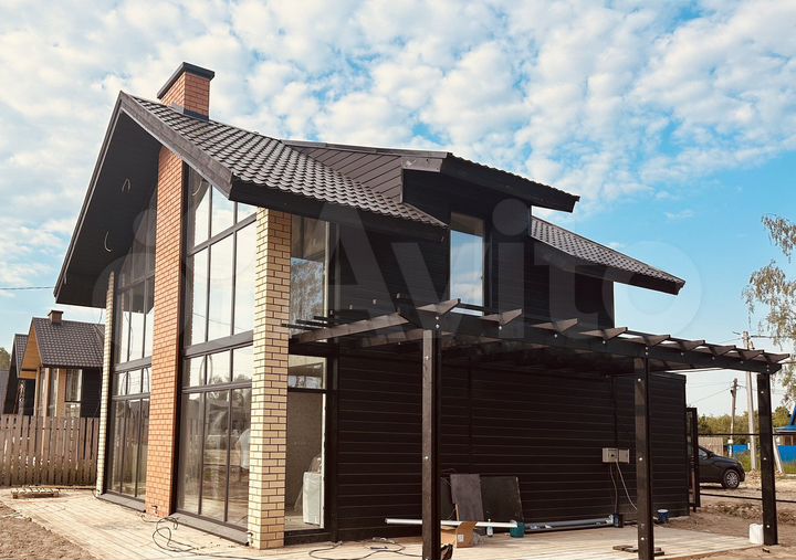 Дом 135 м² на участке 5 сот.