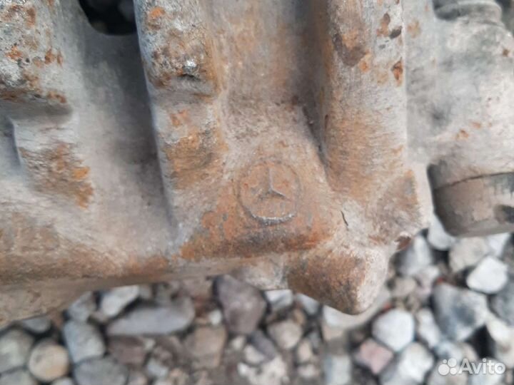 Суппорт передний Мерседес Спринтер 906, Крафтер