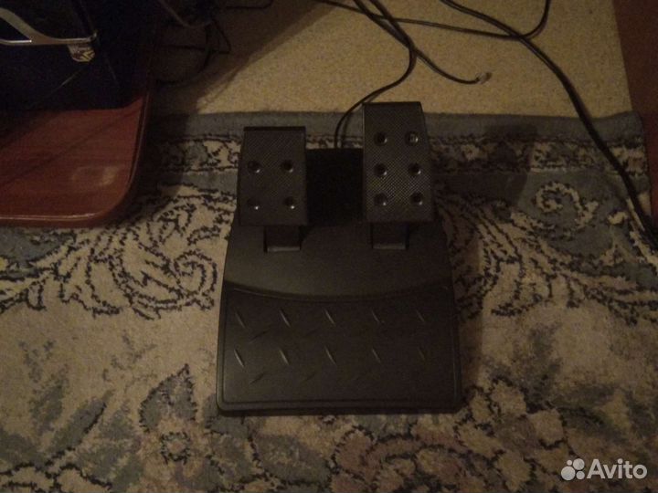 Игровой руль с педалями для пк