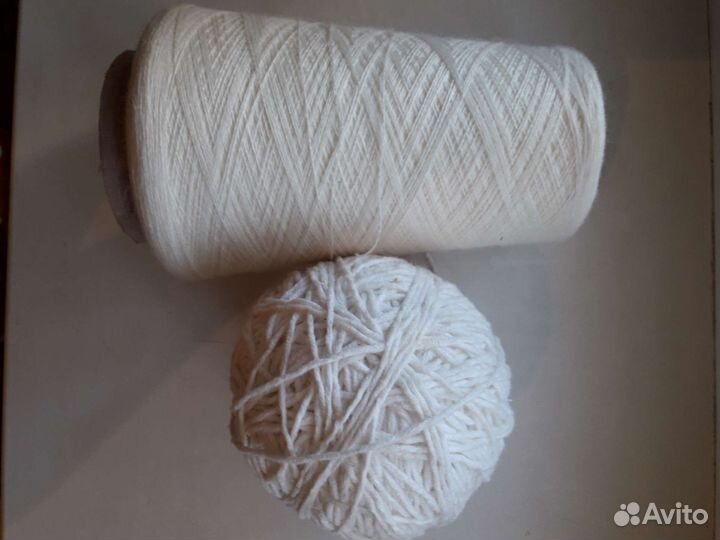 Нитки белые
