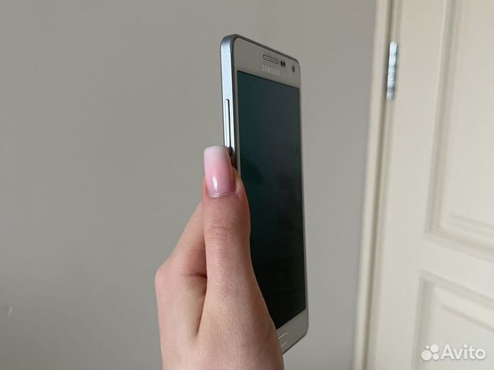 Телефон Samsung