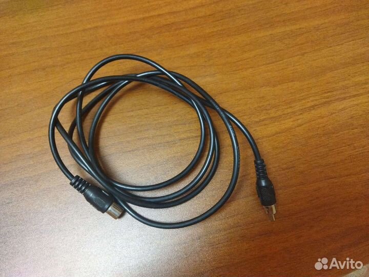 Соединительный кабель S-video - RCA