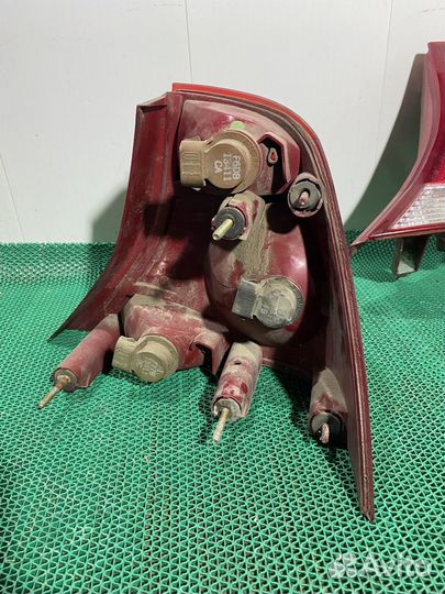 Фонари задние Ford Focus 1 USA седан