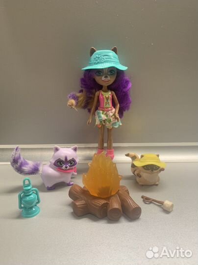 Enchantimals Енот,жираф,черно-белые коровы