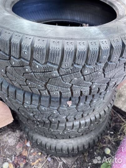 Pirelli Ice Zero 175/65 R14