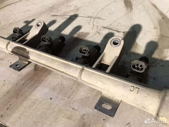 Топливная рампа с форсунками hyundai accent 1,5