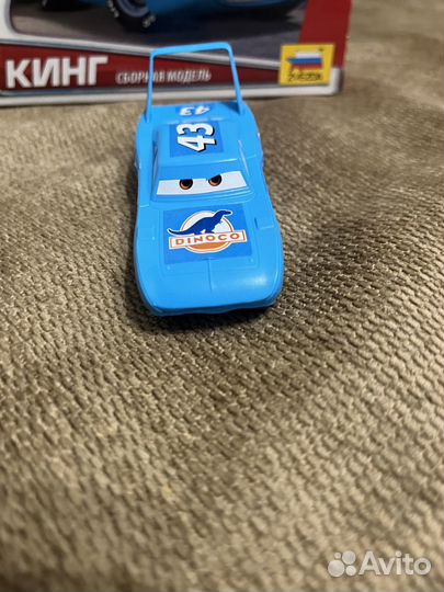 Машинка Кинг (King) из мультфильма тачки