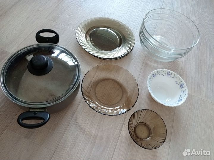 Отдам посуду, кастрюлю