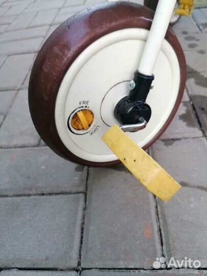 Трехколесный детский велосипед с ручкой бу