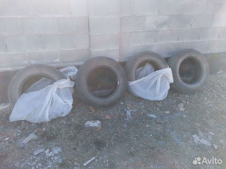 Matador MP 30 Sibir Ice 2 215/70 R16 100T