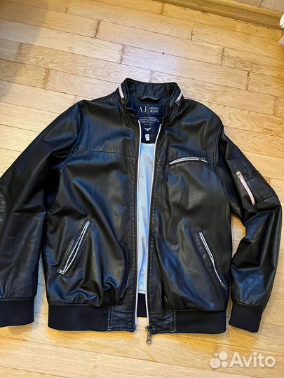Кожаная куртка armani