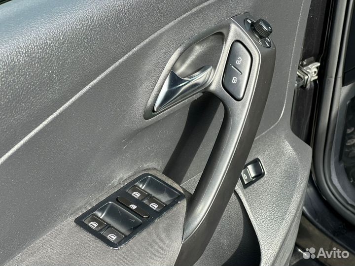 Volkswagen Polo 1.6 МТ, 2012, 125 100 км