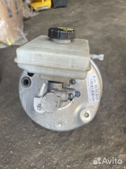 Вакуумник бмв Х3 Ф25 2.0d n47