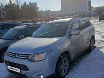 Mitsubishi Outlander 2.4 CVT, 2012, 208 000 км, с пробегом, цена 1 500 000 руб.