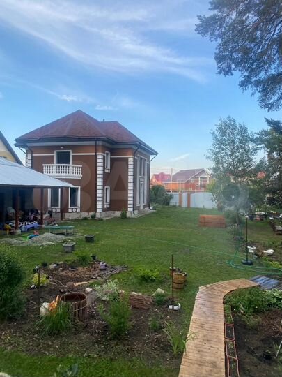 Коттедж 174,4 м² на участке 6 сот.