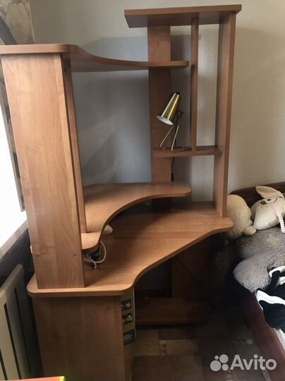 Компьютерный стол