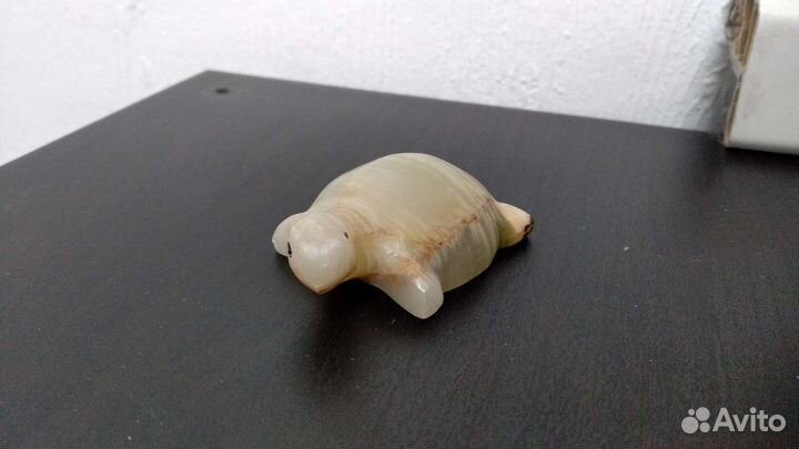 Черепаха из оникса